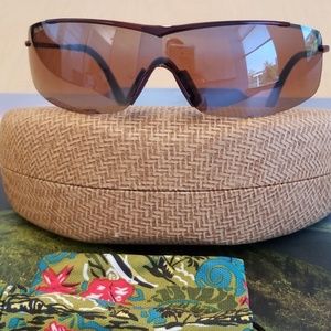 NWOT Maui Jim Sandbar Burgundy/Rose with Case
